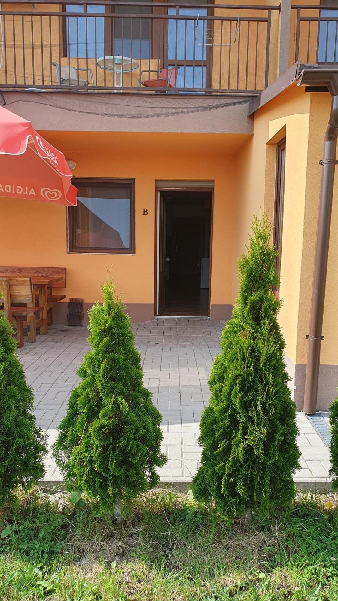Hotel Felicia Kaluza Exterior photo